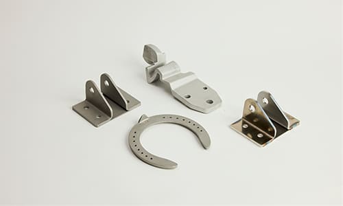 秋元産業株式会社のバリ取り加工製品例