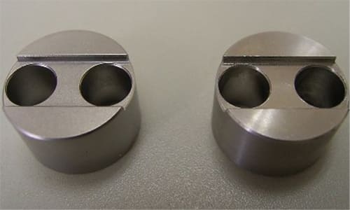 秋元産業株式会社のバリ取り