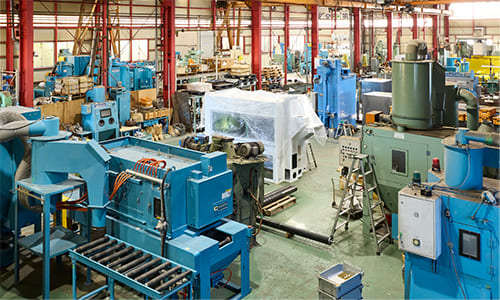 秋元産業株式会社の経験豊富な技術者による更生装置