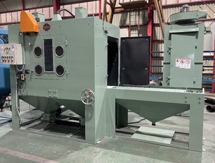 台車テーブル式エアーブラスト（直圧式／研磨材分級機能付）